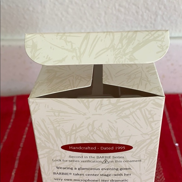 1995 Hallmark Barbie Collector’s Series Ornament - Picture 7 of 16